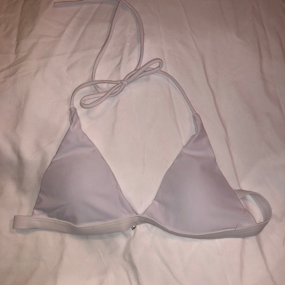 WHITE TRIANGLE STRING SWIM TOP